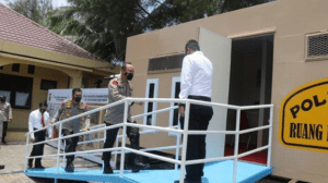 POLRI MENINJAU TEMPAT BESUK TAHANAN SECARA ONLINE DI MAPOLDA ACEH