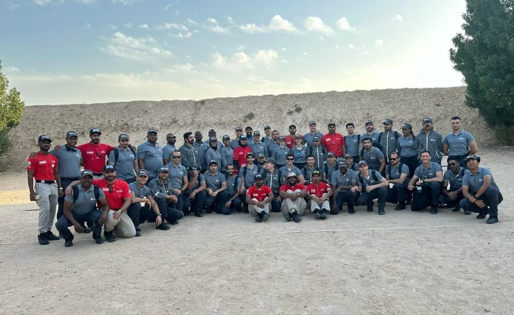 Kapolri Beri Dua Anggotanya Pin Emas Atas Prestasi Saat Pendidikan di UEA