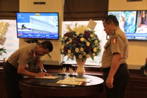 Serah Terima Memori Jabatan Sekretaris NCB Interpol Indonesia