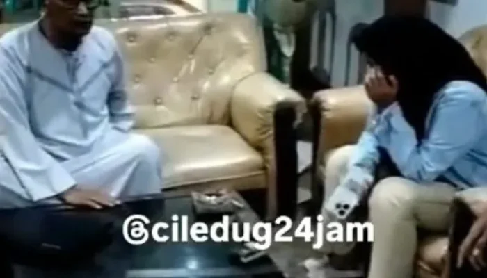 Ga ada akhlak! Pasangan Ini Nekat Mesum di Toilet Masjid