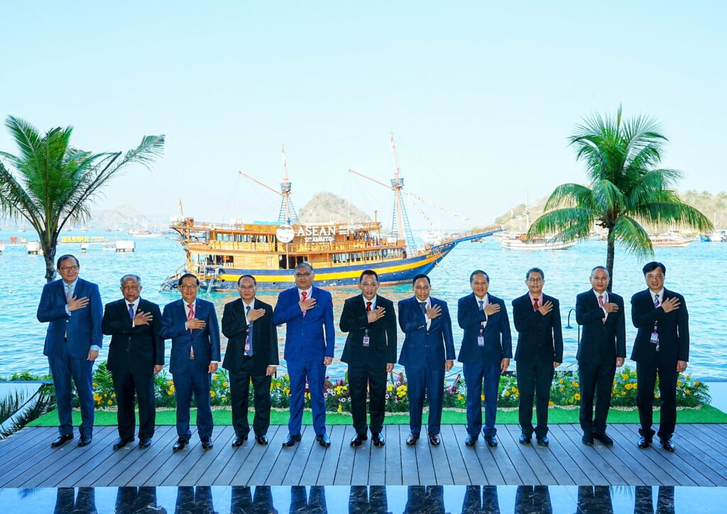 ASEAN MINISTERIAL MEETING ON TRANSNATIONAL CRIME (AMMTC) KE-17