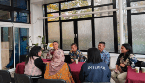 Penanganan kasus penjualan tiket murah dengan korban WNI di Belanda