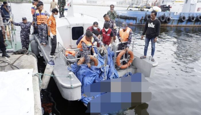 Mayat Tidak Dikenal Ditemukan Mengapung di Laut Rancong