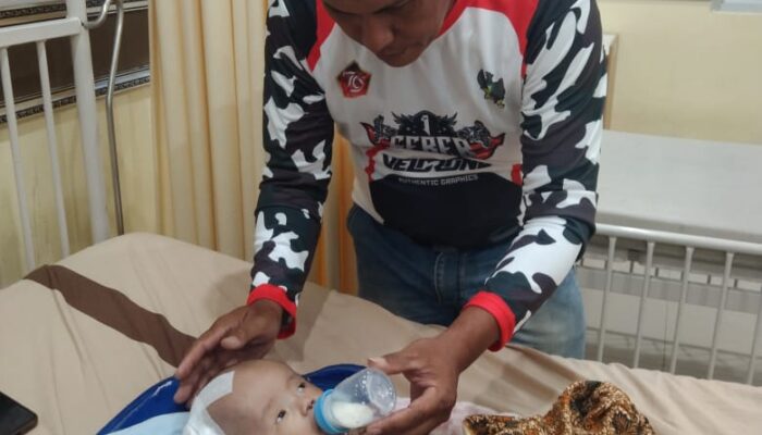 Masyarakat Dan Ibu-ibu Majlis Pengajian Bahu Membahu Berpartisipasi Untuk Membantu M Darul Mahendra