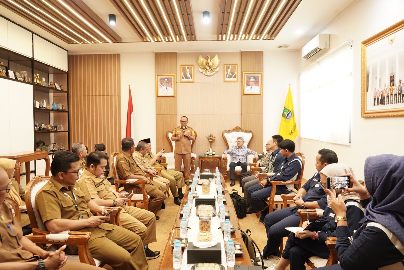 Teken MoU dengan PT Nippon Shokubai Indonesia, Helldy: Prioritaskan Tenaga Kerja Lokal