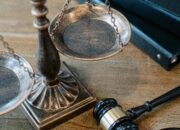 Kesejahteraan Hakim Dipenuhi, Bagaimana Nasib Dosen dan Guru?