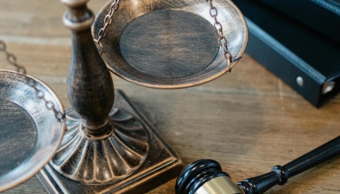 Kesejahteraan Hakim Dipenuhi, Bagaimana Nasib Dosen dan Guru?