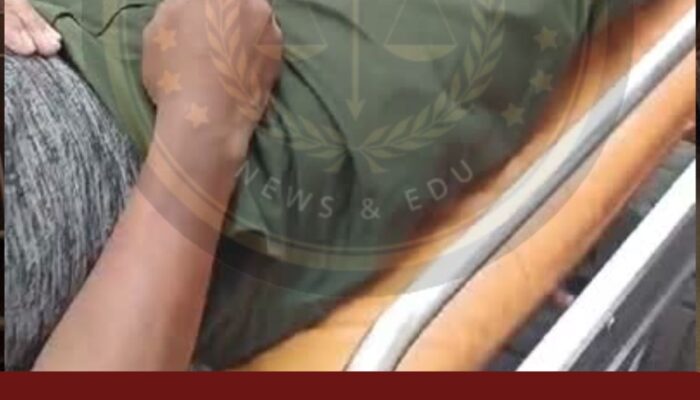 Bangunan TPS 21 Kelurahan Citangkil Ambruk – Korban Lansia Segera Dievakuasi