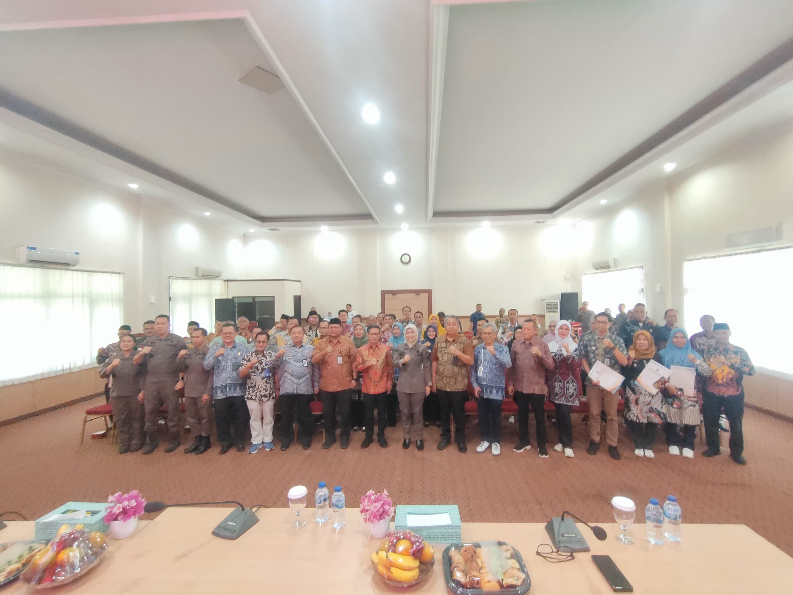 Penandatanganan (MOU) Kejaksaan dengan 43 Kelurahan Se-Kota Cilegon, Kajari: “Persoalan-persoalan Sederhana bisa diselesaikan di Tingkat Kelurahan”