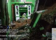 Akibat Longsor Menghantam Rumah Warga, Satu Santriwati Meninggal Dunia dan Satu Orang Luka Parah