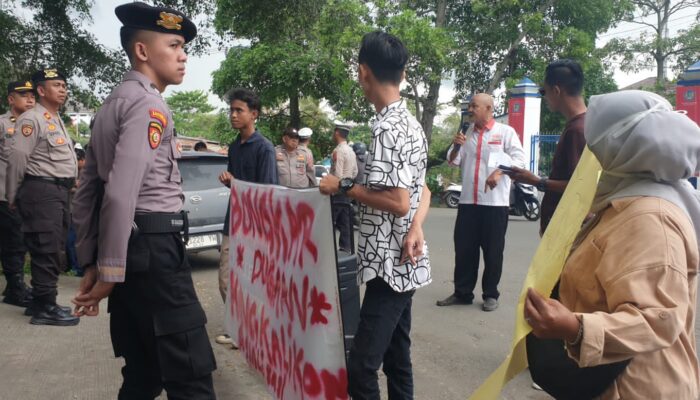 RPM Bersama PKN Demo Kantor DPMD Lebak Desak Buka Anggaran Sosialisasi Ke Publik