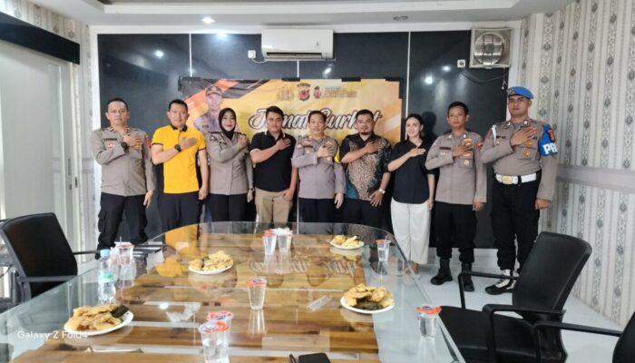 Polres Bogor Gelar Jumat Curhat, Warga Cariu Keluhkan Infrastruktur dan Peluang Kerja