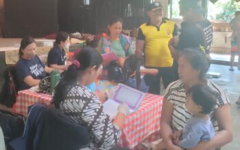 Bhabinkamtibmas Desa Singakerta, Pantau Kegiatan Posyandu Di Wilayah Binaan