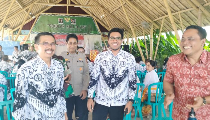 Sinergi Kapolsek Blahbatuh dan Forkopimcam dalam Mendukung Dunia Pendidikan: Hadiri Konferensi Cabang PGRI Kecamatan Blahbatuh