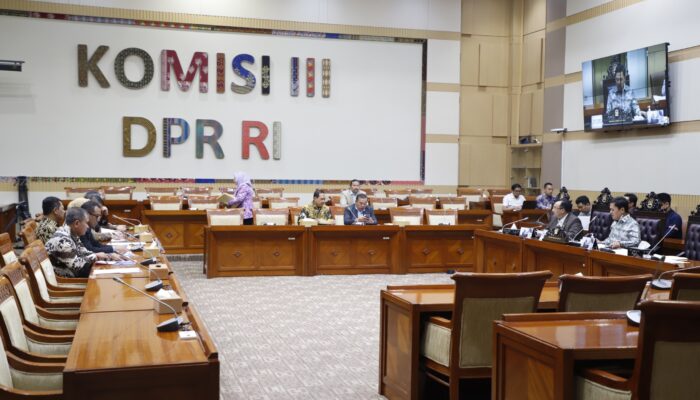 Bahas Kondisi Hakim, Sekretaris MA dan Dirjen Badilum Hadiri RDP dengan Komisi III