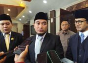 Birokrat Masuk Kelas: Langkah Inspiratif Robinsar-Fajar Rangka 100 Hari Kerja