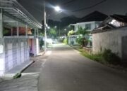 Perbaikan Jalan Sastradikarta Cilegon Dinilai Baik, Namun Banyak Mobil Terperosok