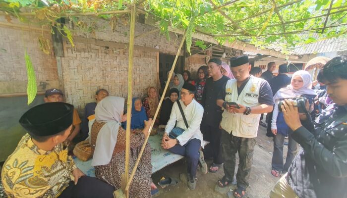 Asep Awaludin Mengunjungi Kediaman Ocid Warga Yang Sakit