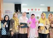 Kepala Bidang Pemberdayaan Masyarakat Dinas Kesehatan Kota Cilegon Beri Pesan Moral dalam Perayaan Ulang Tahun Staf