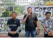 Koalisi Badak Bersatu Gelar Aksi, Desak Pemkot Serang Ungkap Dugaan Korupsi di DLH