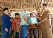 Pemerintah Desa Mekar Agung melaksanakan serah Terima (MDST)