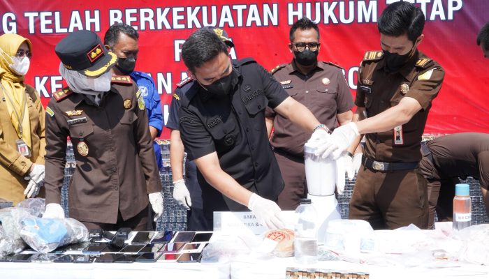 780 Karton Rokok Ilegal Dimusnahkan, Kajari Cilegon Tegaskan Komitmen Tegakkan Putusan Hukum
