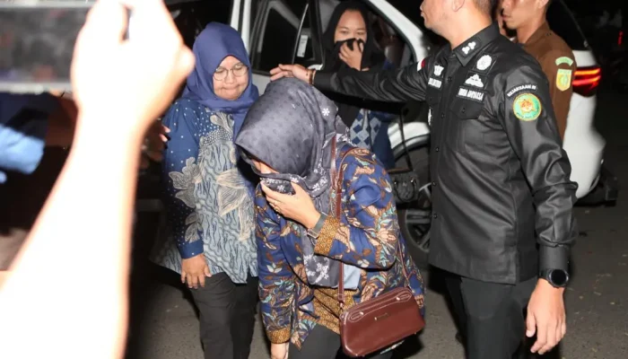 OTT Camat dan 20 Kepala Desa di Lahat, Kejari Lahat Sita Puluhan Juta Diduga Hasil Pungli