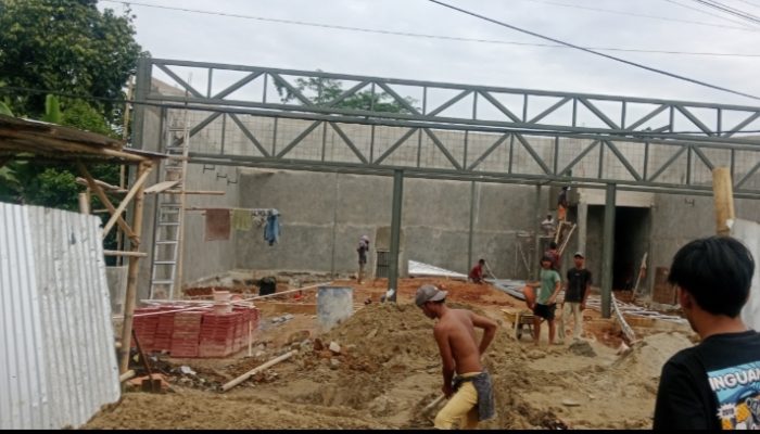 Pembangunan Alfamart di Desa Muaradua Diduga Belum Kantongi ijin, Aktivis Akan laporkan kepihak terkait. 