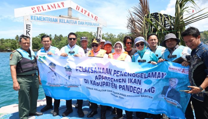 Gubernur Andra Soni Pimpin Konservasi Laut dan Pengayaan Terumbu Karang di Carita