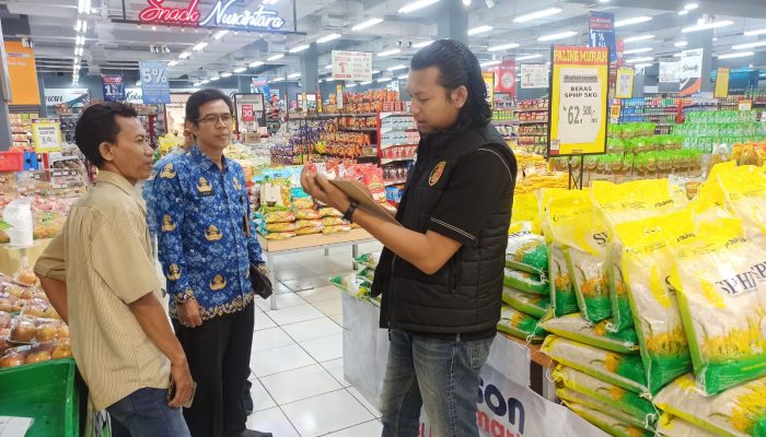 Tekan Inflasi, Polres dan Disperindag Cilegon Terus Pastikan Harga Beras Tetap Stabil
