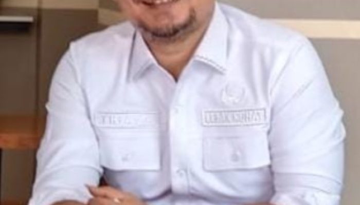 King Cobra Siapkan Pengacara GERATIS Untuk Kepsek SMA 1 Cimarga 