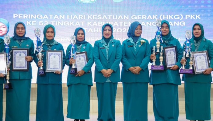 PKK Jadi Pilar Pembangunan Keluarga dan Masyarakat, Tinawati Andra Soni Apresiasi Dedikasi Kader