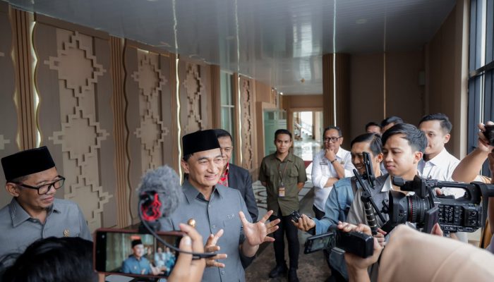 Wagub Dimyati Apresiasi Pandangan Fraksi atas Raperda APBD Provinsi Banten Tahun 2026