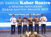 Gubernur Andra Soni Raih Penghargaan Kepala Daerah Responsif 2025