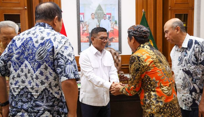 Gubernur Andra Soni Akan Kembangkan Kedelai Migo untuk Perkuat Ketahanan Pangan