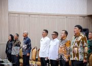 Gubernur Andra Soni Tekankan Penguatan Stabilitas dan Kinerja Bank Banten dalam RUPS LB