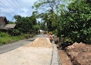 Pekerjaan Jalan Sukawaris- Tanjungan Segmen 1 Dikerjakan CV Kongsi Baru di duga Tidak Sesaui RAB