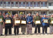 Hari Guru 2025, SMKN 1 Cilegon Beri Penghargaan untuk Pendidik