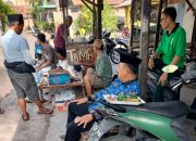 Lurah Purwakarta Iwa Sugriwa Turun Langsung Dampingi Warga dalam Rutinitas Kerja Bakti