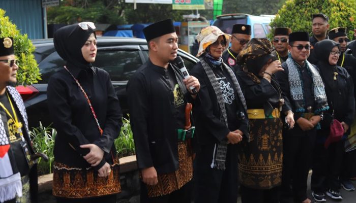 Pemerintah Kota Cilegon Gelar Kirab Budaya dalam Rangka Festival Golok Day 2025