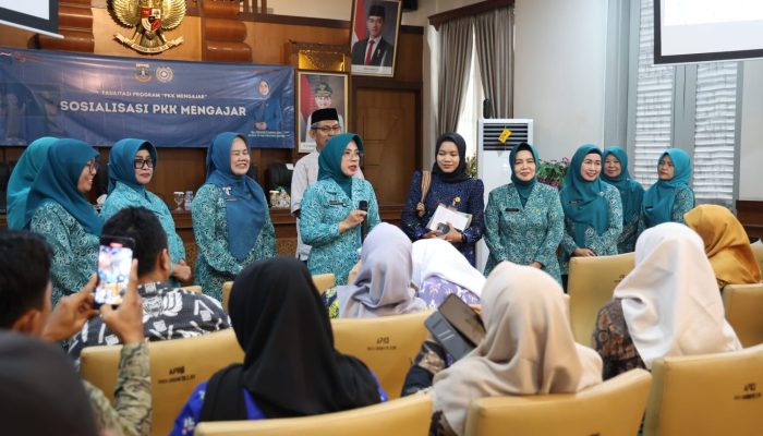 Tinawati Andra Soni Luncurkan Program PKK Mengajar: Sinergi Pendidikan untuk Generasi Muda