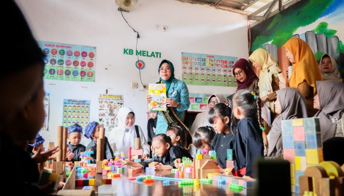 Bunda PAUD Tinawati Andra Soni Pastikan Layanan Pendidikan Anak Optimal di Kota Serang