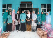 Tinawati Andra Soni Salurkan PMT Balita dan Pangan Bergizi untuk Ibu Hamil di Pabuaran