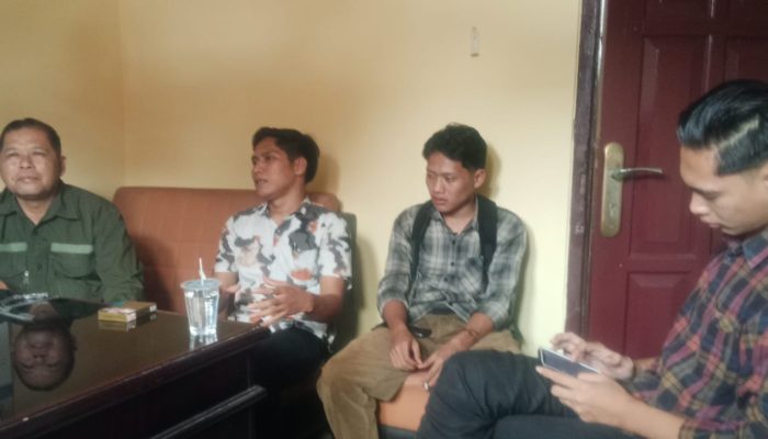 SEMARAK Banten Audensikan Usaha Penampungan Oli Bekas ke DLH Lebak, Ancam Unras Jika Nihil Tindakan Tegas