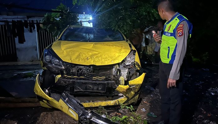 Polres Cilegon Ungkap Kronologi Laka Tunggal di Jalan Lingkar Selatan, Mobil Terjun ke Jembatan
