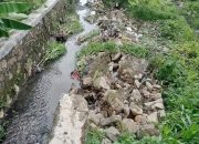 Drainase Belum Lama Dibangun Sudah Ambrol, Warga Pertanyakan Mutu Proyek Lingkungan