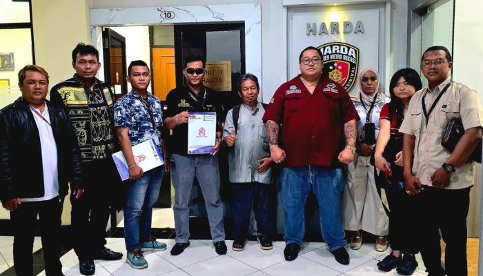 FERADI WPI MENDAMPINGI SDR.HAIRIL TAMI DALAM PELAPORAN DI UNIT II HARDA POLRES METRO BEKASI ATAS DUGAAN KASUS PENGGELAPAN