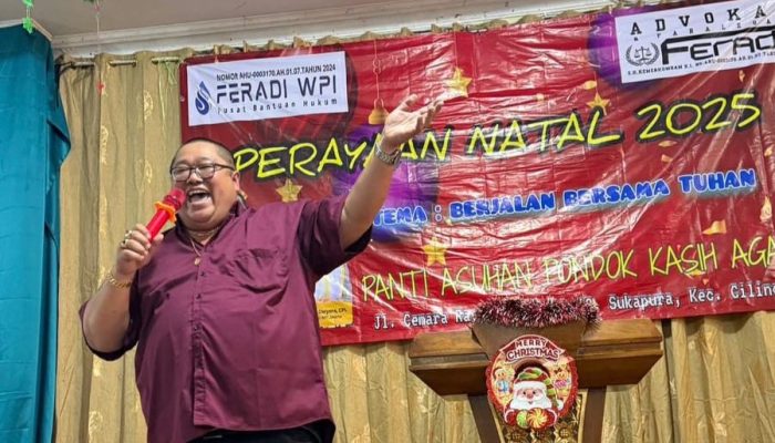 KETUA UMUM FERADI WPI MENYAMPAIKAN SAMBUTAN DI ACARA BERBAGI KASIH DI PONDOK KASIH AGAPE