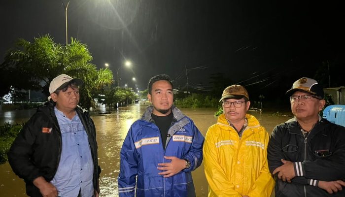 Terjun ke Titik Banjir di Ciwandan, Wali Kota Cilegon Imbau Masyarakat Waspada