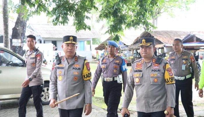 Kapolda Banten Tinjau Kawasan Wisata Anyer, Pastikan Kelancaran Arus dan Kesiapan Pengamanan Tahun Baru 2026